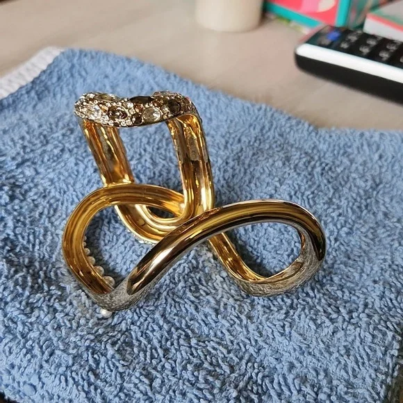 Atelier Swarovski Cuff size M with Brown, clear rhinestones & pearls never worn. - Picture 3 of 6